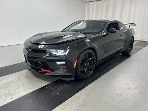 Used 2018 Chevrolet Camaro SS w/ Redline Edition RWD image 5
