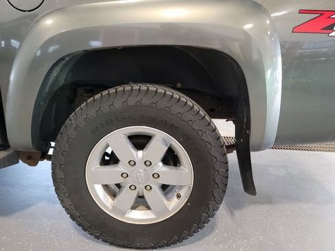 Used 2011 Chevrolet Colorado LT AWD/4WD image 11