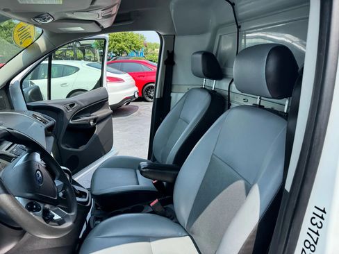 Used 2016 Ford Transit Connect XL image 10