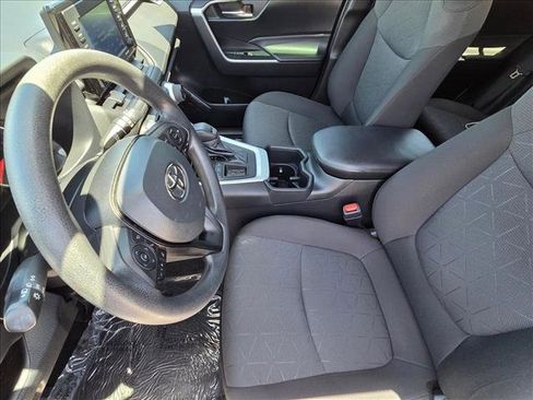 Certified 2022 Toyota RAV4 XLE w/ Carpet Mat Package (TMS) FWD image 14