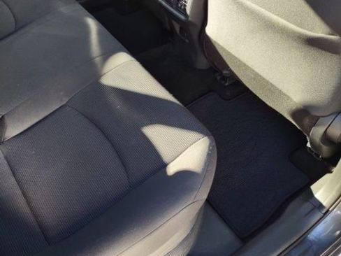 Used 2019 Toyota RAV4 LE image 21