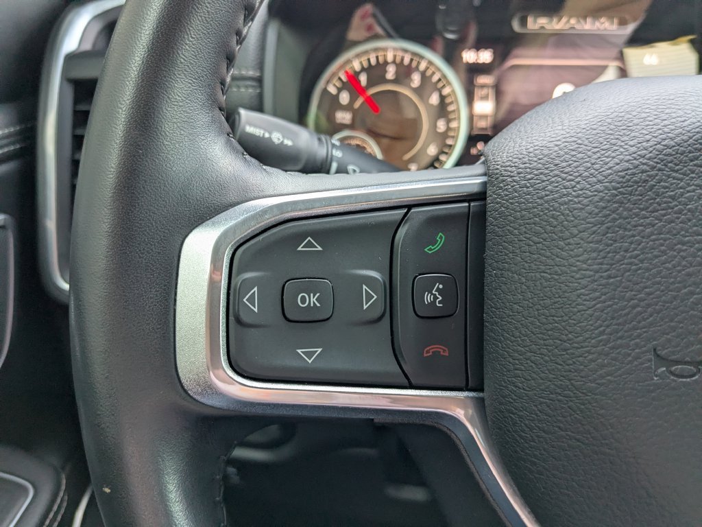 Used 2023 RAM 1500 Laramie AWD/4WD image 21