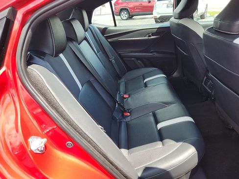 Certified 2025 Toyota Camry SE FWD image 27