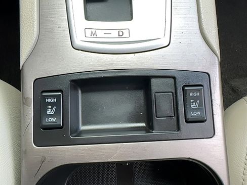 Used 2013 Subaru Legacy 2.5i Limited image 10