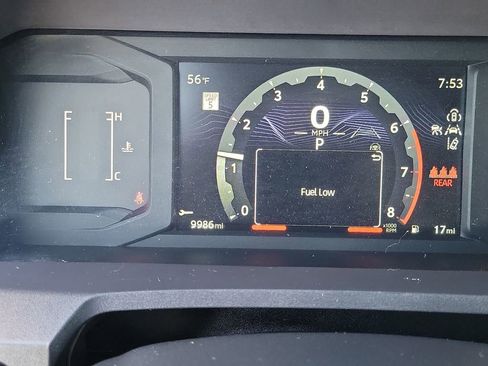 Used 2025 Toyota Tacoma SR5 image 8