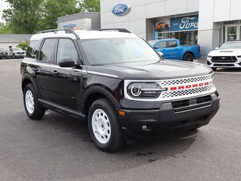 New 2025 Ford Bronco Sport Heritage w/ Convenience Package image 2