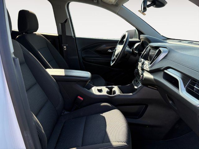 Used 2024 GMC Terrain SLE AWD/4WD image 14