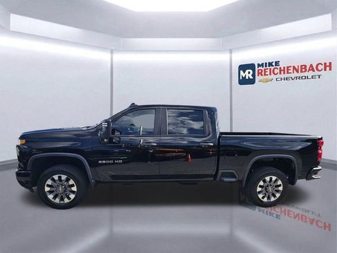 Used 2024 Chevrolet Silverado 2500 Custom w/ Custom Convenience Package RWD image 7