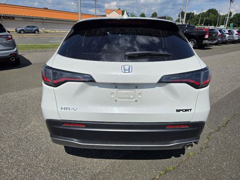 Used 2024 Honda HR-V Sport image 4
