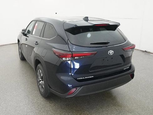 New 2026 Toyota Highlander XLE image 54