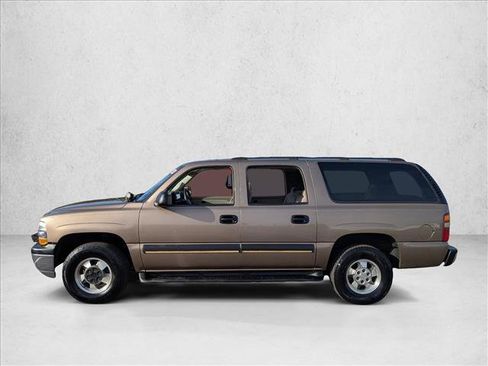 Used 2003 Chevrolet Suburban LS image 8