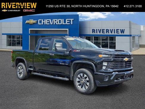 Used 2025 Chevrolet Silverado 2500 Custom w/ Custom Value Package AWD/4WD image 1
