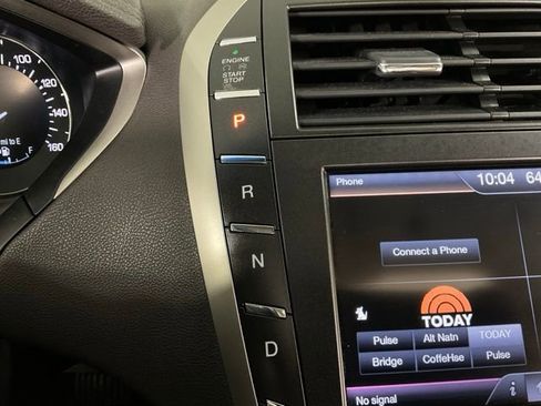 Used 2014 Lincoln MKZ AWD image 12