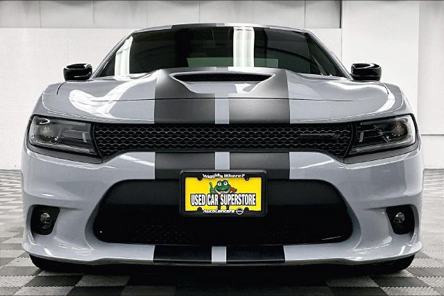 Used 2022 Dodge Charger R/T w/ Blacktop Package RWD image 4