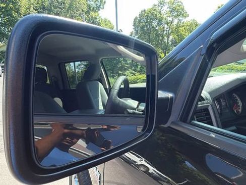 Used 2017 RAM 1500 Express AWD/4WD image 15