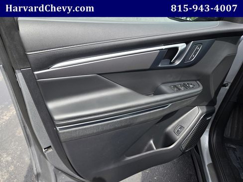 Certified 2026 Buick Enclave Sport Touring AWD/4WD image 35