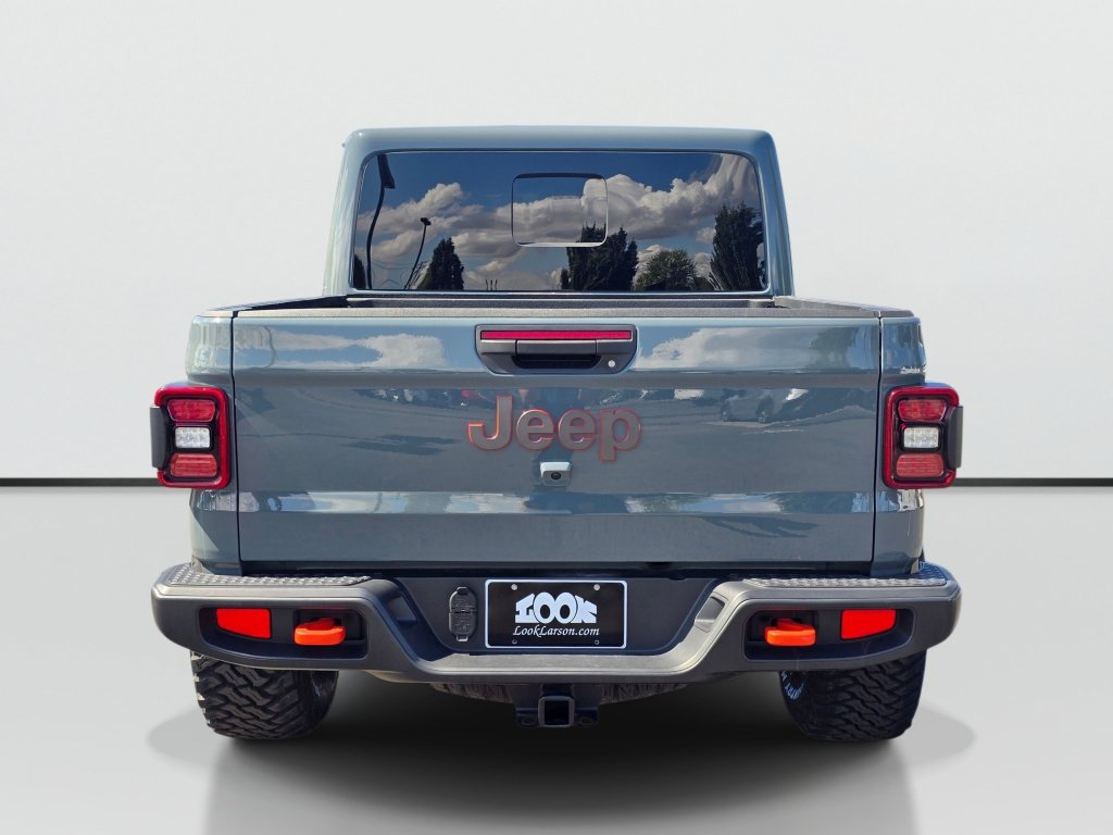 Used 2025 Jeep Gladiator Mojave w/ Convenience Group AWD/4WD image 4
