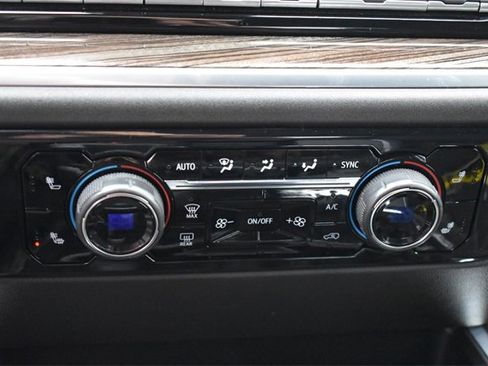 Certified 2022 Chevrolet Silverado 1500 LT image 29