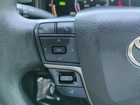 Used 2026 Toyota Camry LE FWD image 22