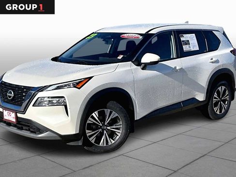 Used 2023 Nissan Rogue SV image 1