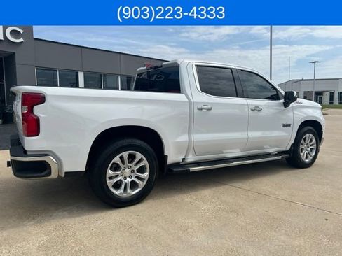 Used 2022 Chevrolet Silverado 1500 LTZ w/ LTZ Premium Package AWD/4WD image 14