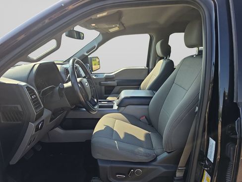Used 2017 Ford F150 XLT w/ Equipment Group 302A Luxury AWD/4WD image 3