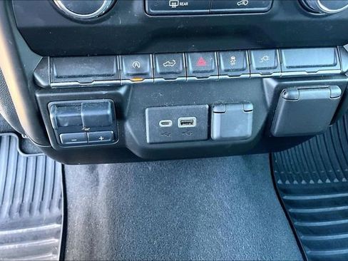 Used 2021 Chevrolet Silverado 1500 Custom w/ LPO, Dark Essentials Package image 17