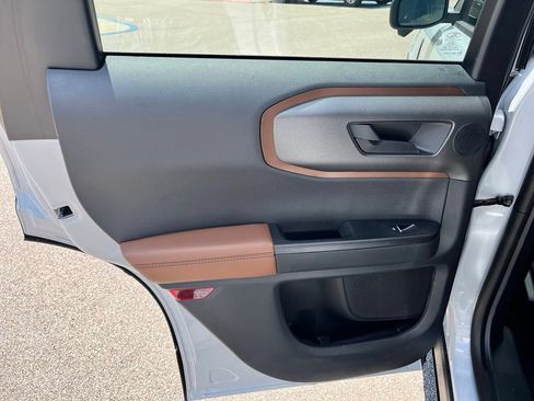 New 2026 Ford Bronco Sport Outer Banks w/ Outer Banks Tech Package+ AWD/4WD image 11