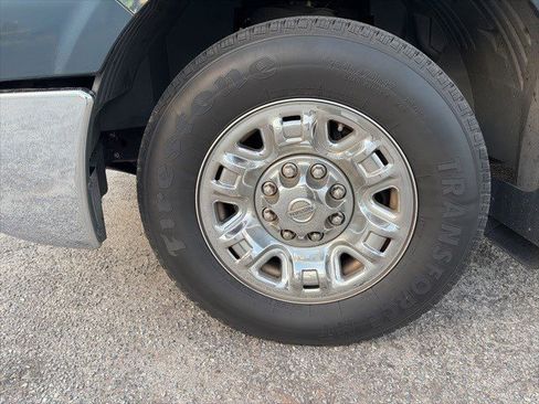 Used 2019 Nissan NV 3500 SL image 11