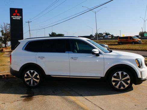 Used 2020 Kia Telluride S w/ S 8 Passenger Seating Package image 6