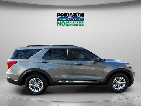 Certified 2022 Ford Explorer XLT w/ Equipment Group 202A AWD/4WD image 6