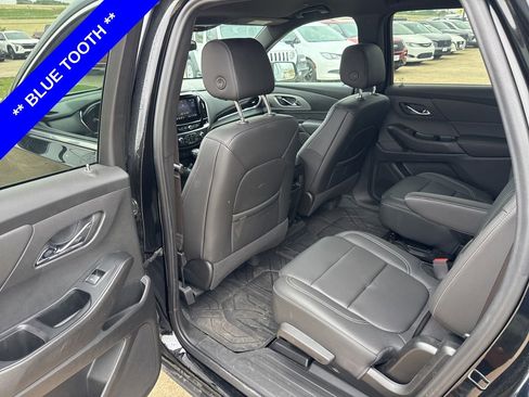 Used 2023 Chevrolet Traverse LT w/ LPO, Floor Liner Package image 7