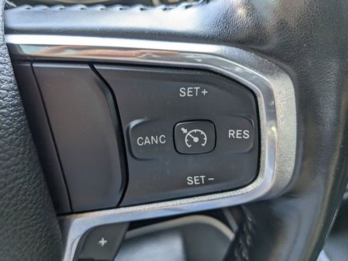 Used 2023 RAM 1500 Laramie image 31