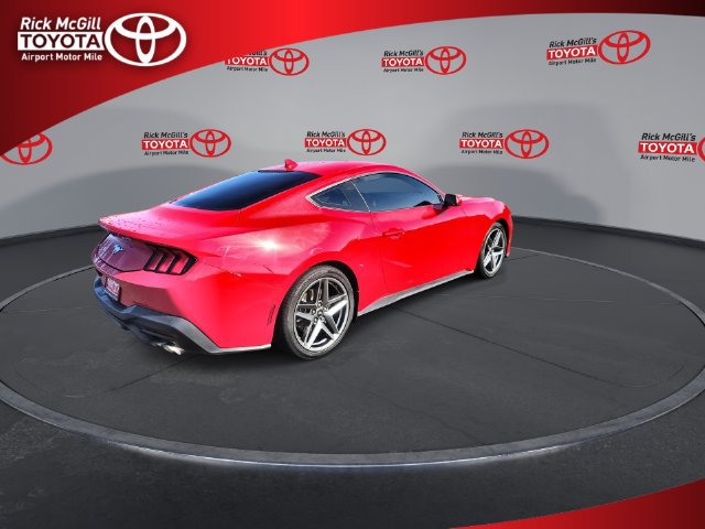 Used 2024 Ford Mustang Coupe RWD image 8