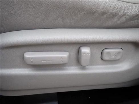 Used 2022 Honda Pilot Touring image 14