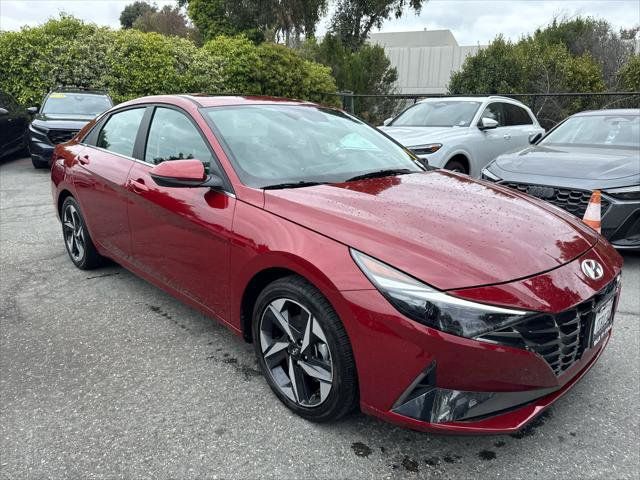 Used 2023 Hyundai Elantra Limited FWD image 2