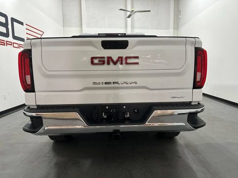 Used 2021 GMC Sierra 1500 SLT w/ SLT Premium Package RWD image 14