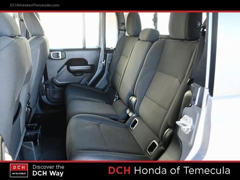 Used 2022 Jeep Gladiator Sport image 19