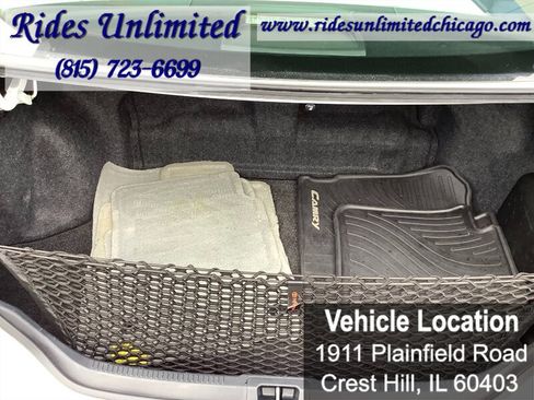 Used 2012 Toyota Camry LE FWD image 33