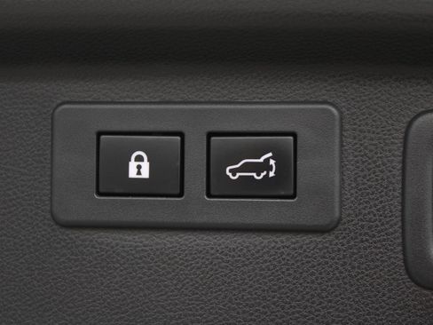 Used 2020 Subaru Forester Premium AWD/4WD image 10