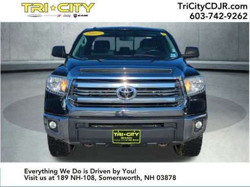 Used 2017 Toyota Tundra SR5 image 8