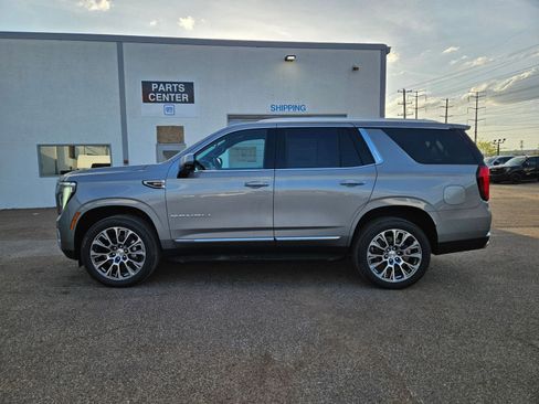 New 2026 GMC Yukon Denali image 2