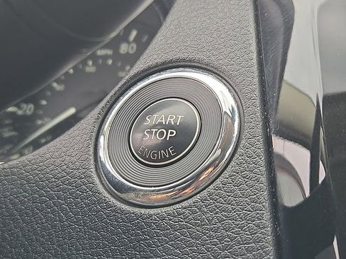 Used 2019 Nissan Rogue Sport SV w/ All-Weather Package image 26