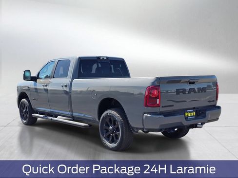 New 2026 RAM 2500 Laramie AWD/4WD image 4