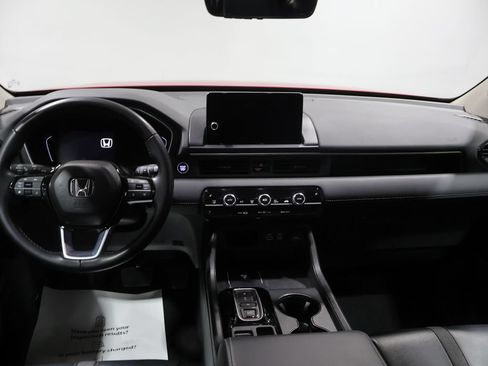 Used 2023 Honda Pilot EX-L image 17