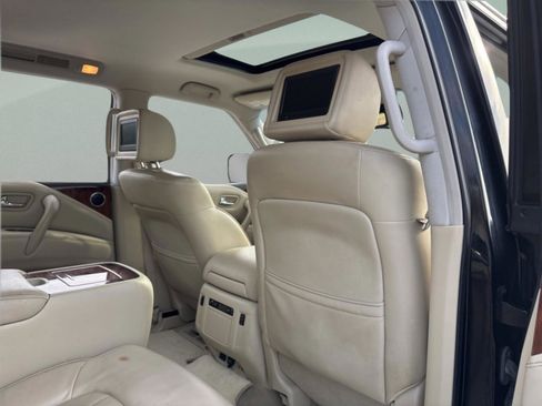 Used 2016 INFINITI QX80 4WD w/ Deluxe Technology Package image 30