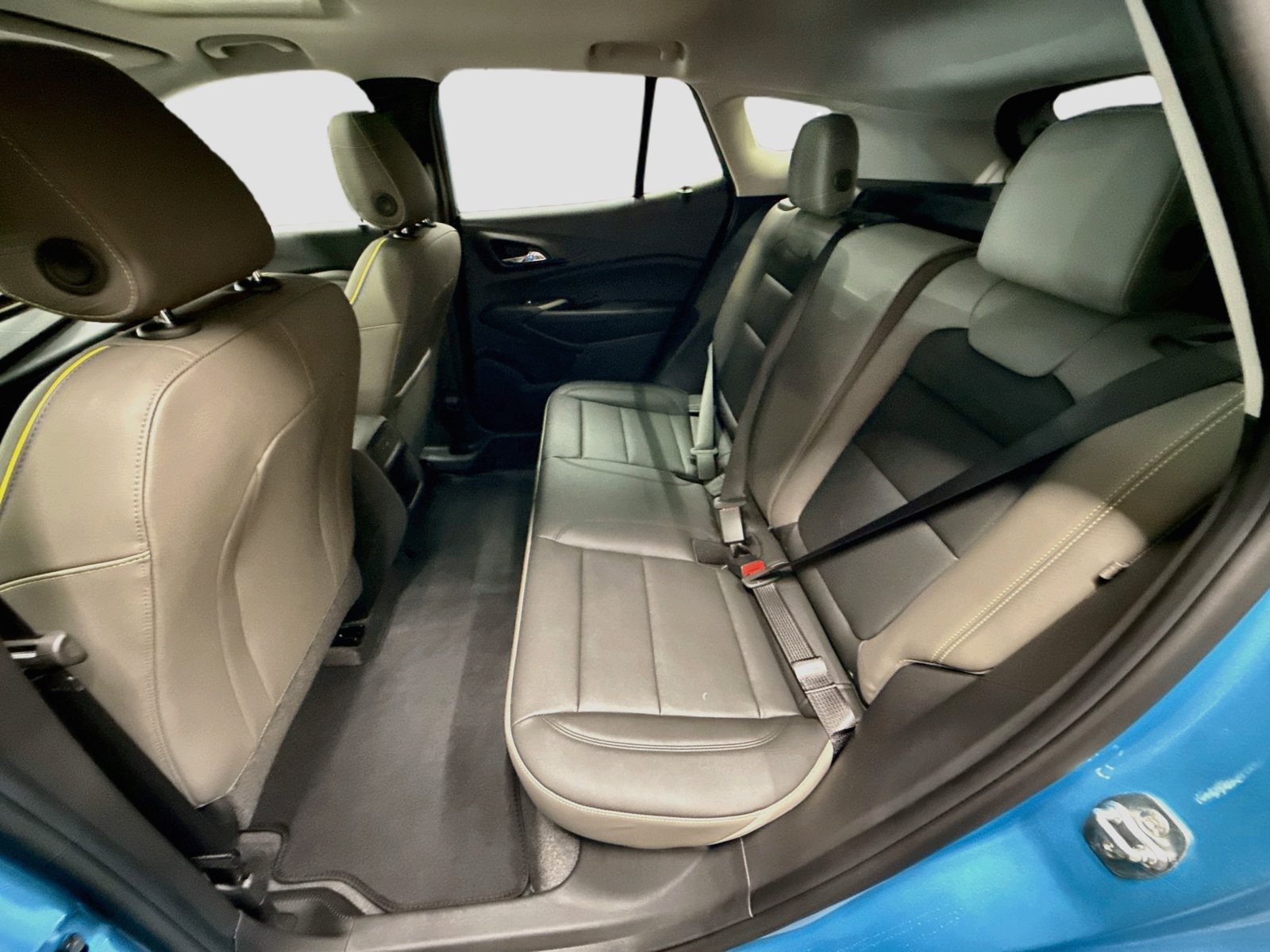 New 2026 Chevrolet Trax ACTIV w/ Sunroof Package FWD image 28