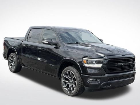 Used 2019 RAM 1500 Laramie AWD/4WD image 2
