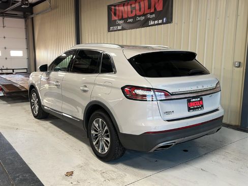 Used 2020 Lincoln Nautilus FWD w/ Equipment Group 101A image 3