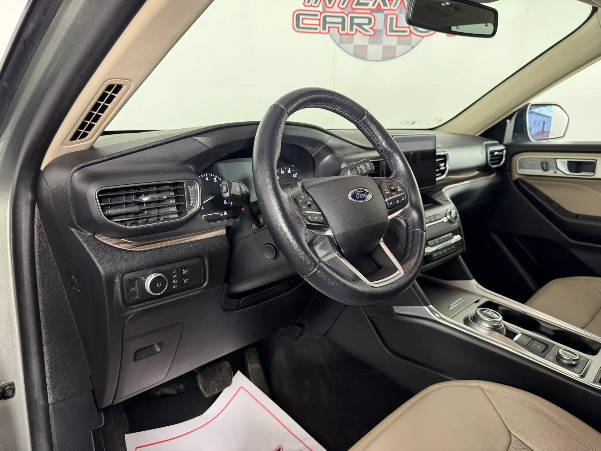 Used 2020 Ford Explorer Limited AWD/4WD image 10
